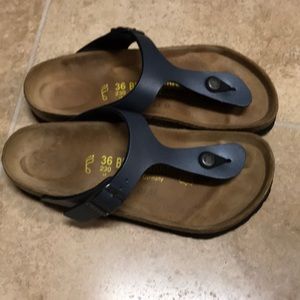 Birkenstock Gizeh Sandals - Metallic Anthracite